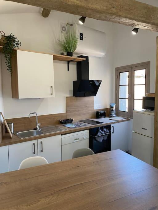 Le Petit Loft Des Halles Béziers Buitenkant foto