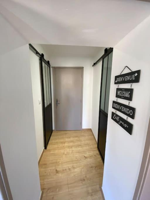 Le Petit Loft Des Halles Béziers Buitenkant foto
